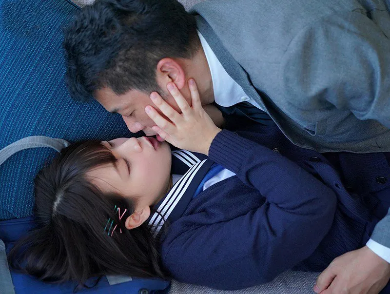 Thầy giáo trốn vợ yêu địt nhau với cô học trò dễ thương