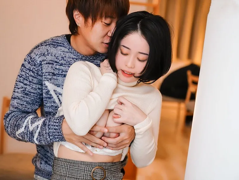 Người chồng say xỉn, người vợ địt nhau bét nhè với bạn học sau bữa tiệc họp lớp tại nhà