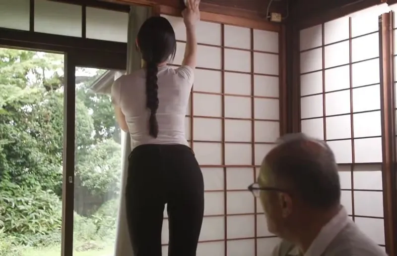 ông chồng vỡ nợ, người vợ đến nhà thầy giáo cũ làm giúp việc thì gặp dê cụ